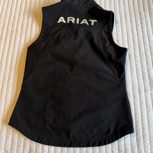 Ariat Black Women's Softshell Vest with AriatTek Label - Picture 2 of 3